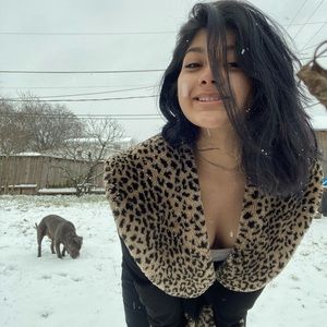 Meet your Posher, Evelyn